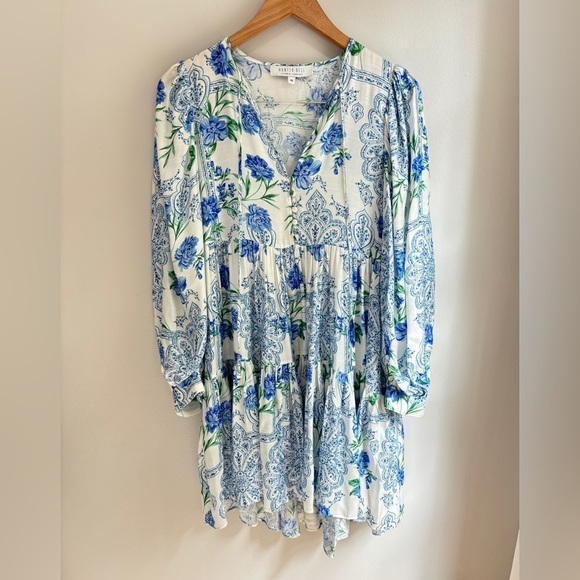 Hunter Bell Long Sleeve Tiered Short Dress in Blue & Green Floral Medallion, XS - Picture 3 of 8